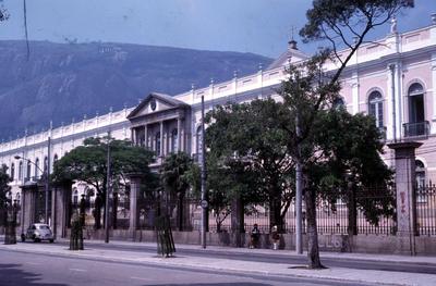 Universidade Federal do Rio de Janeiro (UFRJ) - frontaria