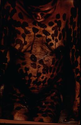 Série Xingu - Pintura corporal característica do povo Panará