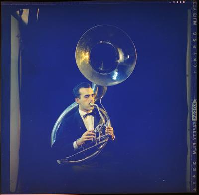 Campanha publicitária da agência Denison para RCA Victor