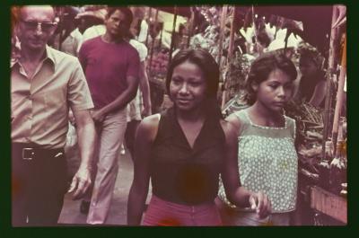 Teste de atriz com Edna de Cássia para o papel de Iracema no filme "Iracema: uma transa amazônica"