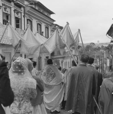 Semana Santa - Descida de Jesus Cristo da cruz e procissão