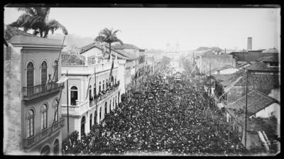 Rua Marechal Floriano; posse do presidente Prudente de Morais
