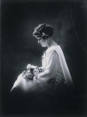 Noiva cusquenha e buquê