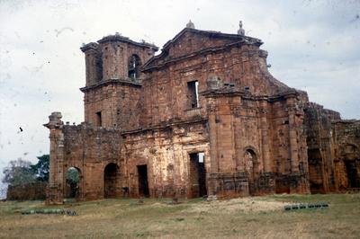 Ruínas da Igreja de São Miguel Arcanjo