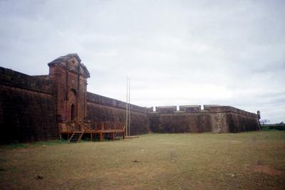 Ruínas do Forte Príncipe da Beira