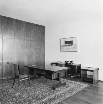 "Os episódios III", pintura de Maria Leontina