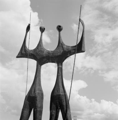 "Os Candangos" ou "Os Guerreiros", escultura de Bruno Giorgi