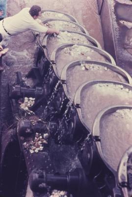 Trabalho no garimpo, dragas de diamante