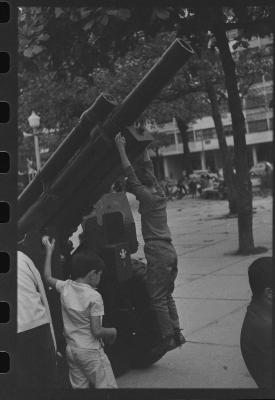 Feira promovida pelo Exército para exibição de armamentos