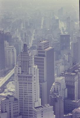 Edifício Altino Arantes, também conhecido como Edifício Banespa ou Banespão. Sobrevoo com Lena Coelho dos Santos