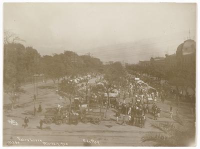 Feira Livre na Praça da República