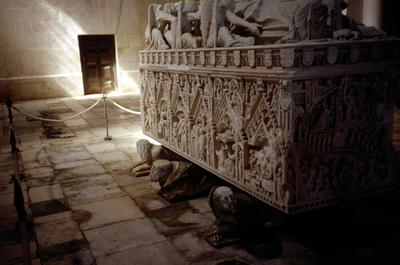 Mosteiro de Alcobaça - túmulo de Inês de Castro