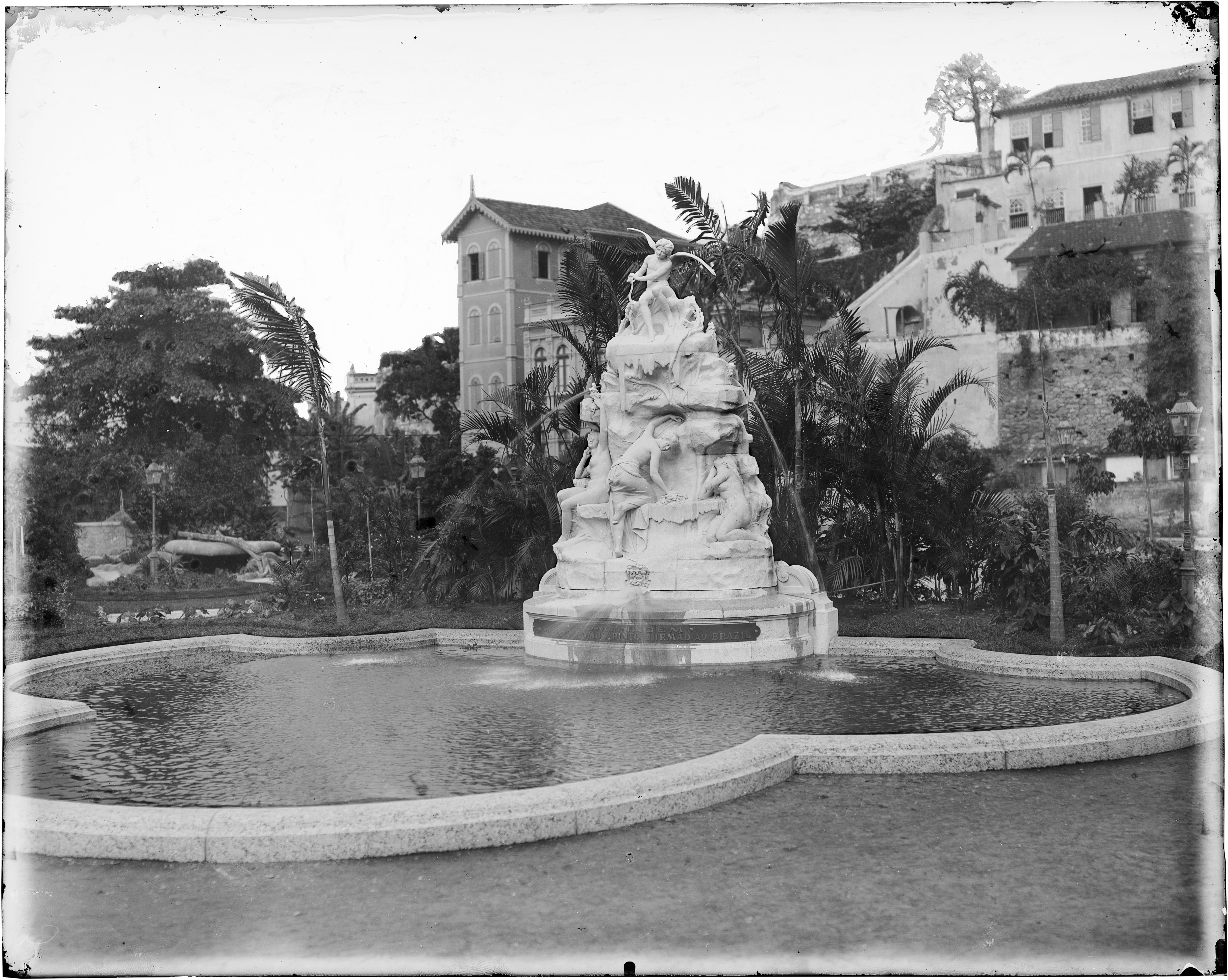 Fonte Adriano Ramos Pinto