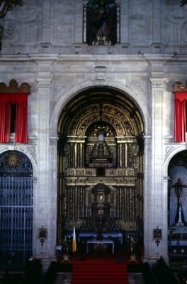 Catedral Basílica de Salvador - nave e capela-mor