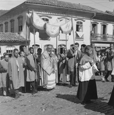 Semana Santa - Descida de Jesus Cristo da cruz e procissão