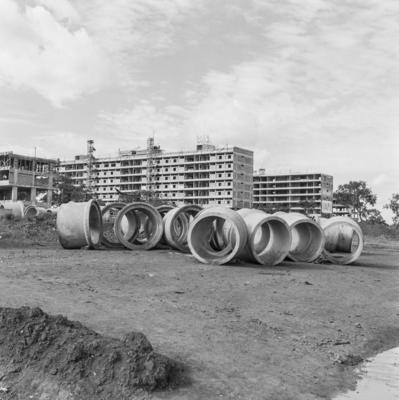 Construção de edifícios residenciais projetados para os Institutos de Aposentadoria e Pensões