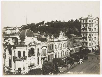 Morro de Santo Antônio visto da praça Tiradentes