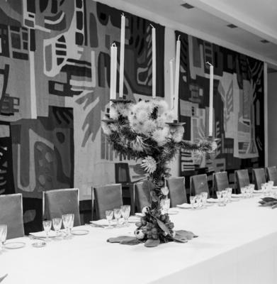 Recepção em homenagem à Rainha Elizabeth II, Sala Brasília. Ao fundo, tapeçaria de Butle Marx