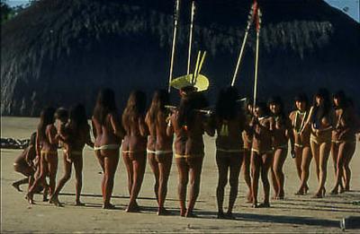 Série Xingu - Mulheres na cerimônia do Yamaricumã