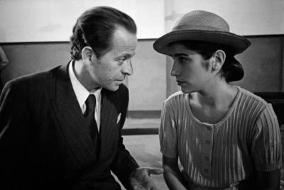 Os atores Carlos Vereza e Glória Pires em cena do filme "Memórias do Cárcere", de Nelson Pereira dos Santos