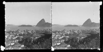 Catete visto da Glória; ao fundo, o Morro do Pão de Açúcar