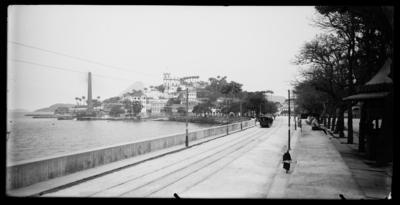 Avenida Beira Mar com Outeiro da Glória ao fundo