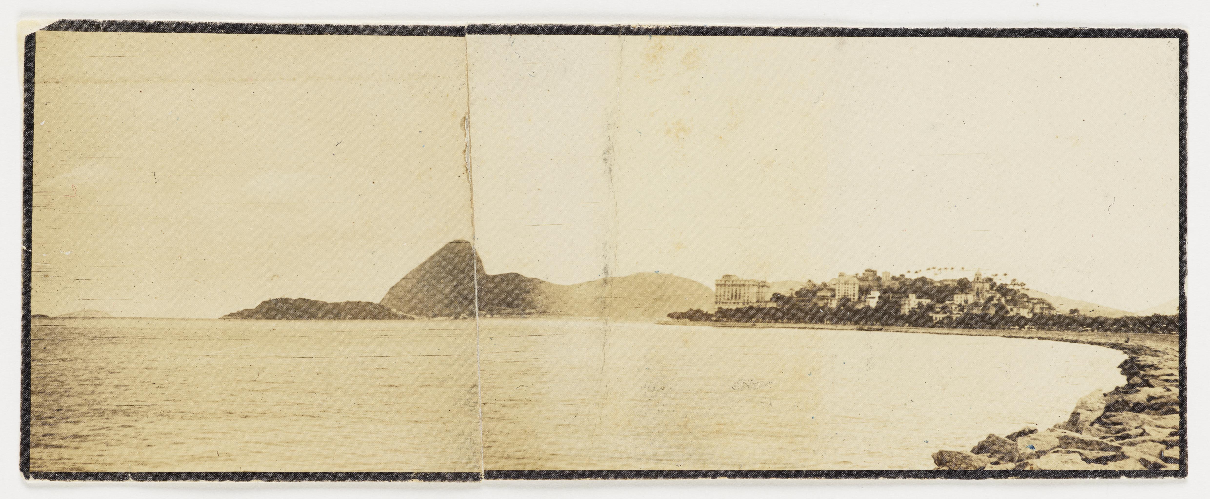 Panorama da Baía de Guanabara; ao fundo, o Bairro da Glória e Morro do Pão de Açúcar