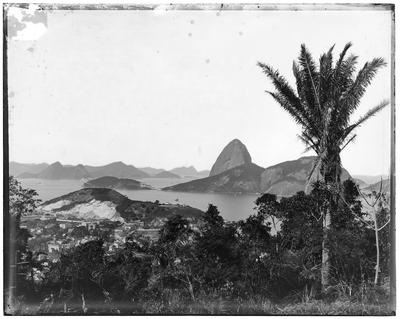 Morros da Viúva e do Pão de Açúcar a partir de Botafogo
