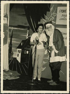 Yara Salles e Papai Noel