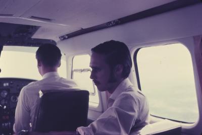 Jorge Bodanzky em sobrevoo na cidade de Pedra Azul