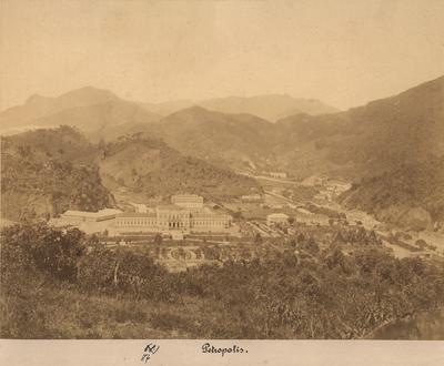 Vista de Petrópolis, vendo-se o Palácio Imperial