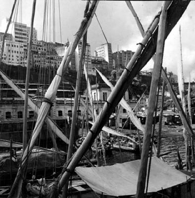 Embarcações na rampa e arredores do Mercado Modelo