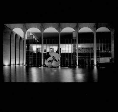 "O Meteoro", escultura de Bruno Giorgi