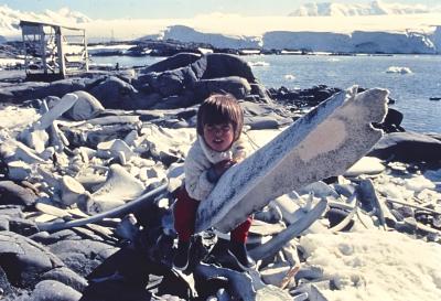 Igor Belli em um cemitério de baleias