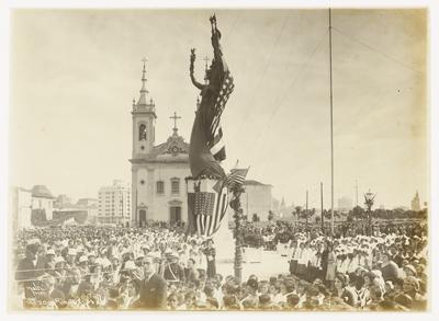 Inauguração da Estátua da Amizade em frente a Igreja de Santa Luzia