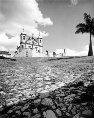Santuário Diocesano do Bom Jesus de Matosinhos, com profetas