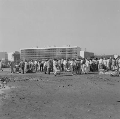 Edifícios residenciais projetados para os Institutos de Aposentadoria e Pensões