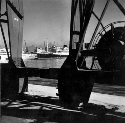 Navios no Porto do Rio de Janeiro