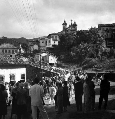 Semana Santa - Descida de Jesus Cristo da cruz e procissão