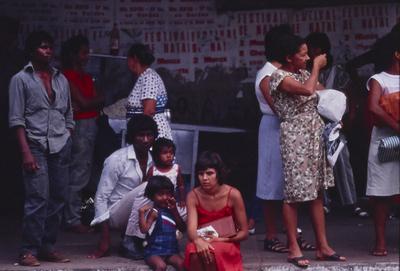 Pessoas não identificadas