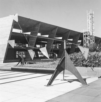 Museu de Arte Moderna - MAM , escultura de Alexander Calder