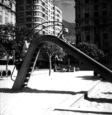 Praça do Lido ou Praça Bernardelli, projeto de Burle Marx
