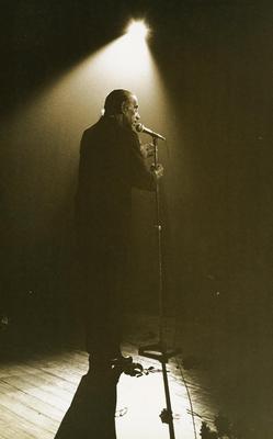 Mário Reis ao microfone