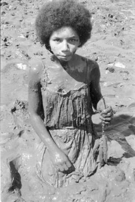 Série Caranguejeiras - Catadora de caranguejo