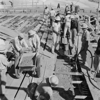 Trabalhadores na construção do Congresso Nacional