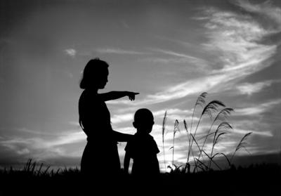 Pôr do sol, Tomoko e Ciro, filhos de Haruo