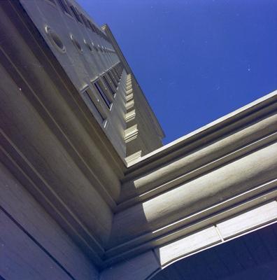 Hindi - fachada de prédio