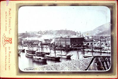 As docas, Alfândega e o Arsenal da Marinha, a partir da Ilha das Cobras