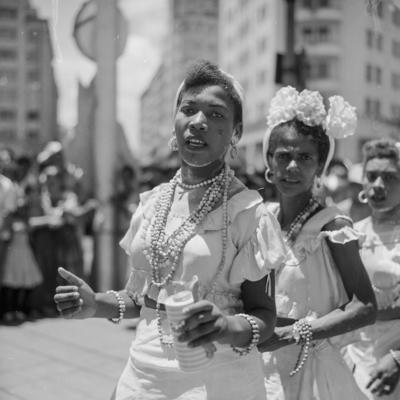 Desfile de agremiação carnavalesca