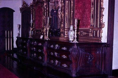 Convento de Santo Antônio - sacristia e arcaz